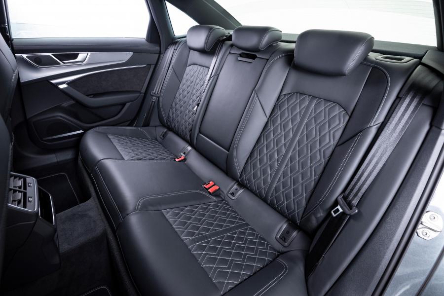 Интерьер Audi S6 Sedan TFSI (C8) 2020 года  (ZA) (фото 29 из 40)